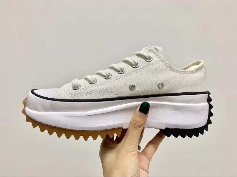 Les baskets Converse Femme se distinguent par leur design iconique et leur esthétique vintage. exceptionnel les couleurs de l'Amérique