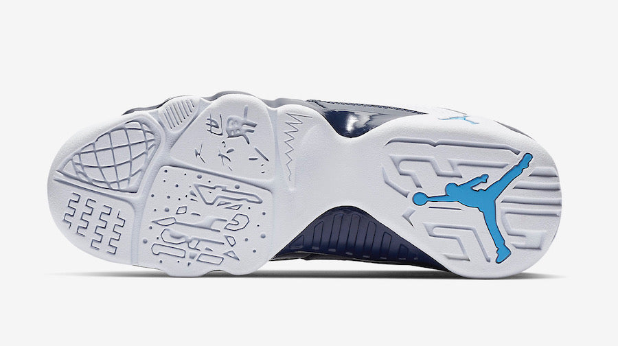 Les baskets Air Jordan 9 sont des pièces maîtresses de la mode. Depuis leur introduction.