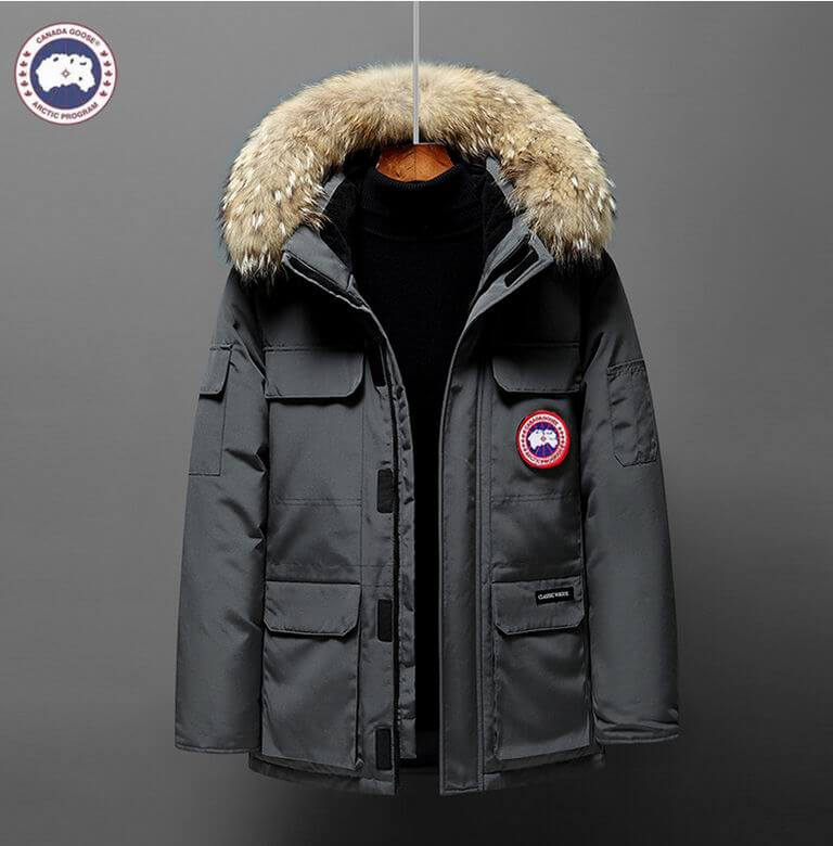 Les doudounes Canada Goose pour femmes sont réputées pour leur qualité, leur chaleur et leur style.