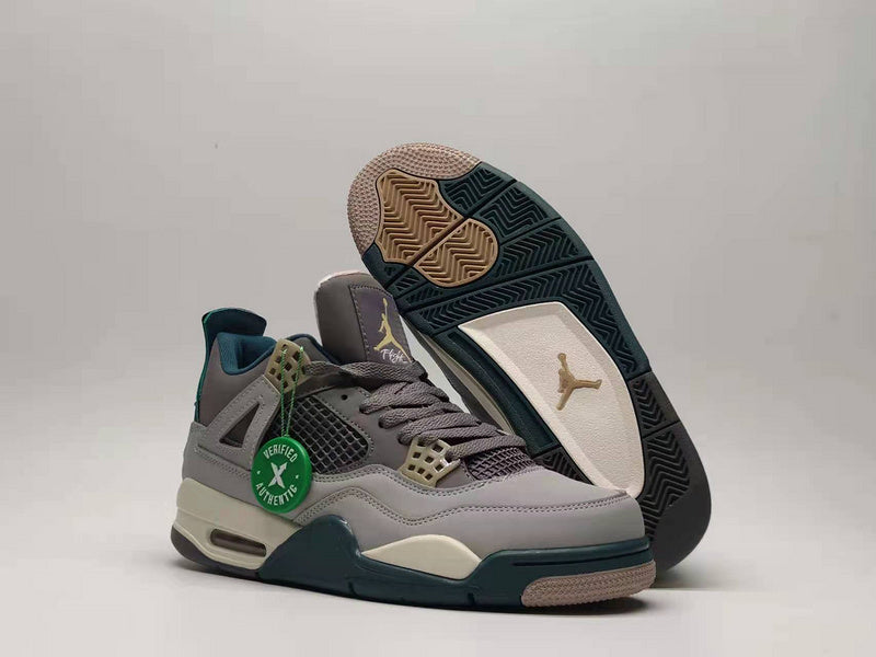 Premièrement : Les baskets Air Jordan 4 Femme se distinguent par leur design iconique et leur capacité à allier style et fonctionnalité.