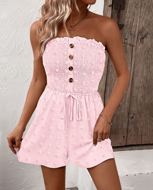 Premièrement : Adoptez un style chic et décontracté avec cette Combinaison courte décontractée à pois , et froncées sans manches avec détails noués et boutons décoratifs femme