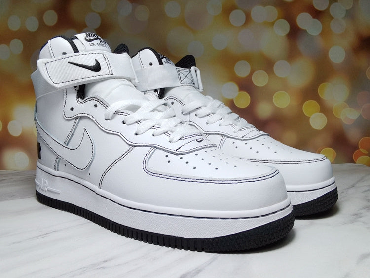 Premièrement : Les baskets Nike Air Force 1 High Femme réinventent la silhouette classique avec un design montant emblématique.