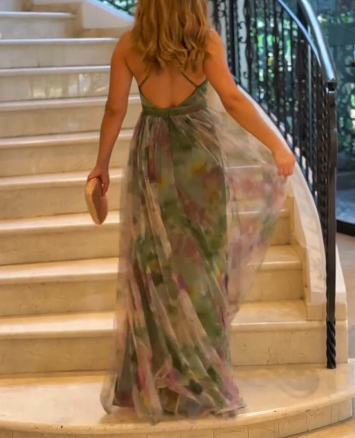 Premièrement : Cette Robe longues à imprimé floral , décolleté plongeant en V , bretelles spaghetti, élégante, taille haute , fente en maille Femme.