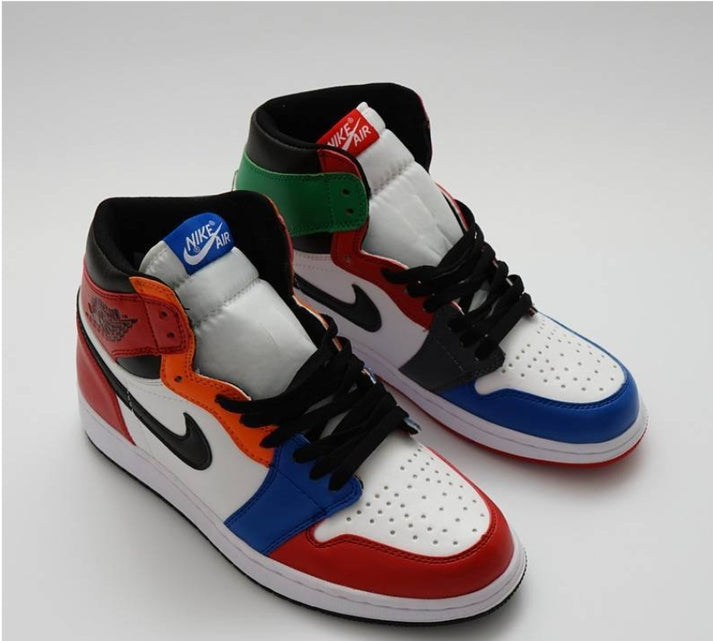 Les  baskets Air Jordan 1 Low "Topaz Mist (GS)" pour femmes offrent une esthétique élégante avec des nuances de Topaz Mist.