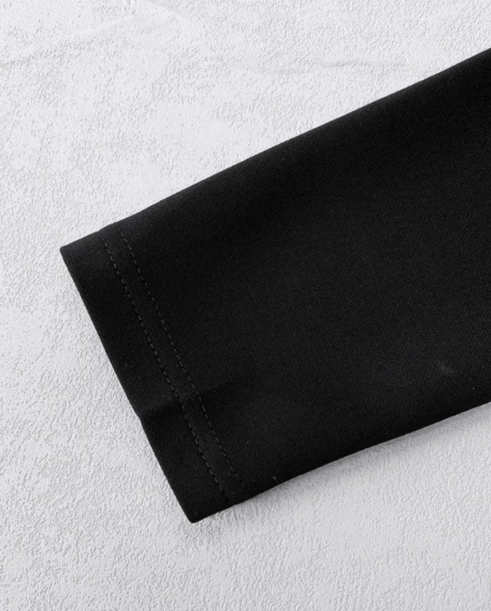 Premièrement : Brillez avec style grâce à cette Combinaison à épaules dénudées et col haut avec strass et manches longues, coupe slim évasée femme.