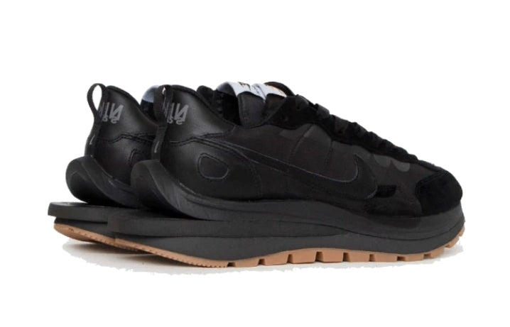 Baskets Nike LD Waffle X Sacai Femme sont un témoignage de l'engagement de Nike à combiner style et innovation.