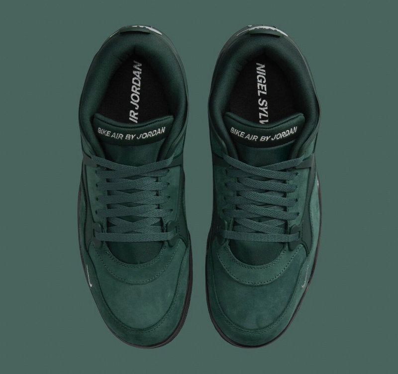 Premièrement : Les baskets Air Jordan 4 Femme se distinguent par leur design iconique et leur capacité à allier style et fonctionnalité.