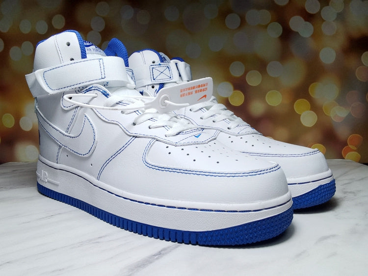 Premièrement : Les baskets Nike Air Force 1 High Femme réinventent la silhouette classique avec un design montant emblématique.