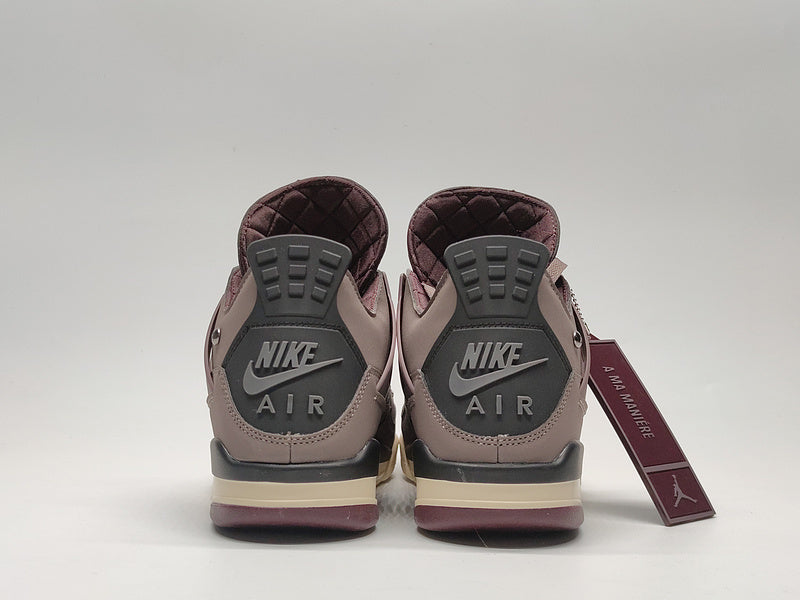 Premièrement : Les baskets Air Jordan 4 Femme se distinguent par leur design iconique et leur capacité à allier style et fonctionnalité.