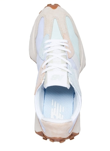 Les baskets New Balance Femme se démarquent par leur esthétique moderne et intemporelle, ainsi que par leur héritage sportif emblématique.