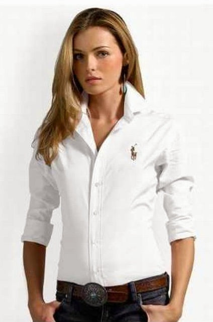 Les chemises Ralph Lauren Femme offrent une élégance et une qualité inégalées avec leur design intemporel et l'utilisation de matériaux .