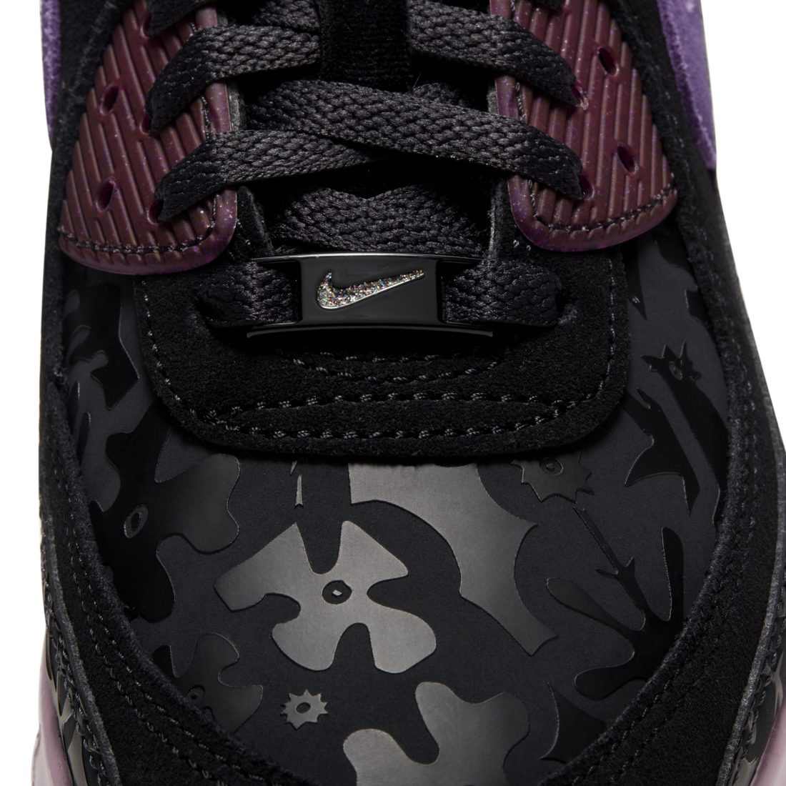 Les baskets Nike Air Max 90 Futura sont des pièces maîtresses de la mode.