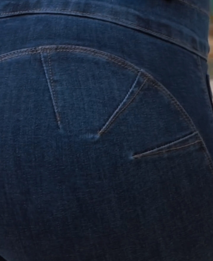 Premièrement : Ce Jean skinny taille haute boutonné sur le devant avec effet rehausseur de fesses , pantalon décontracté femme .