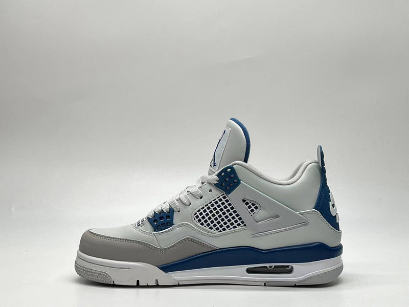 Premièrement : Les baskets Air Jordan 4 Femme se distinguent par leur design iconique et leur capacité à allier style et fonctionnalité.