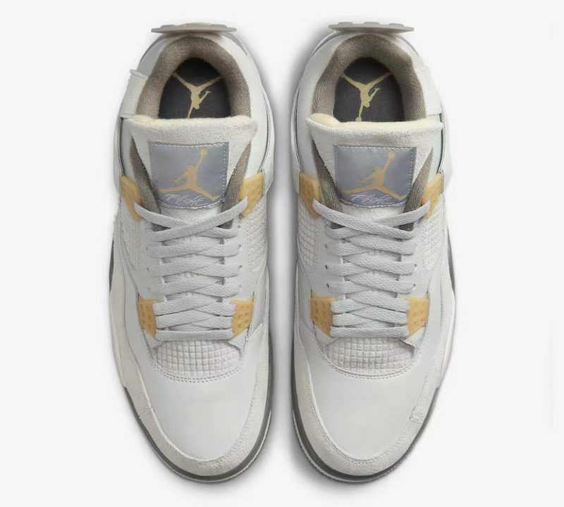 Baskets Air Jordan 4 Femme gris