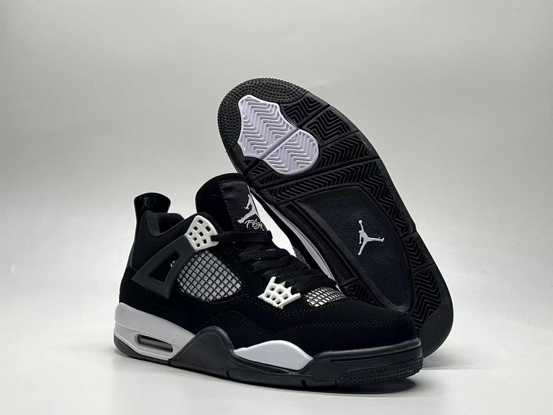 Premièrement : Les baskets Air Jordan 4 Femme se distinguent par leur design iconique et leur capacité à allier style et fonctionnalité.