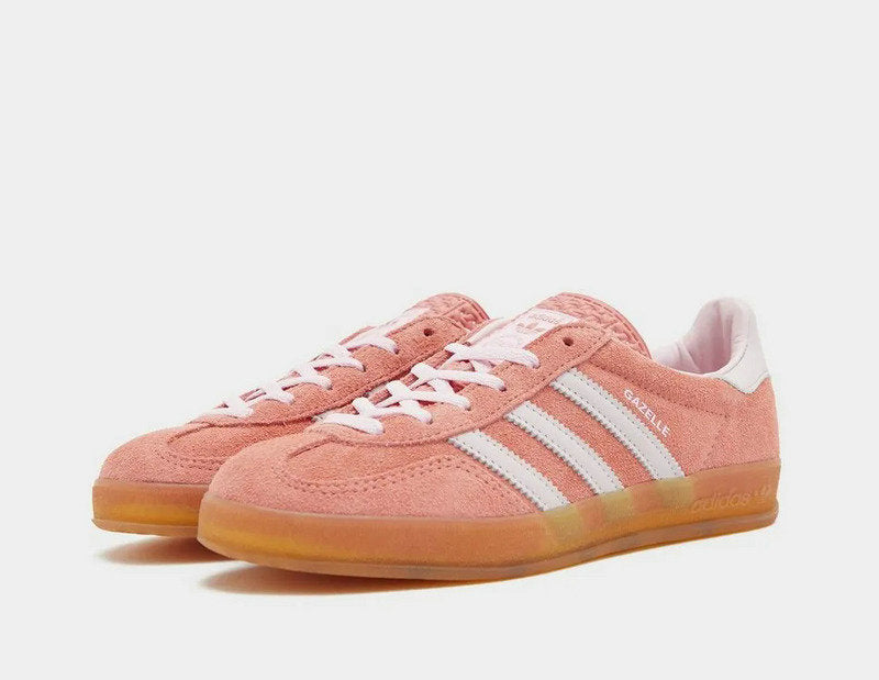 Premièrement : Les Adidas Gazelle Femme allient un style emblématique à une performance exceptionnelle.