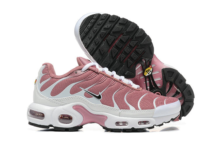 les baskets Nike TN Air Max Plus sont un témoignage de l'engagement de Nike à combiner style et innovation.