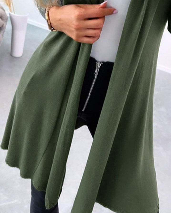 Cardigan en tricot à manches longues ouvert sur le devant