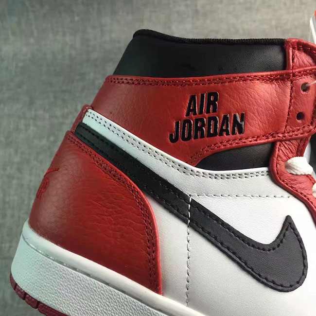 Les baskets Air Jordan 1 "Air Chicago" Femme  allient un style emblématique à un confort supérieur.