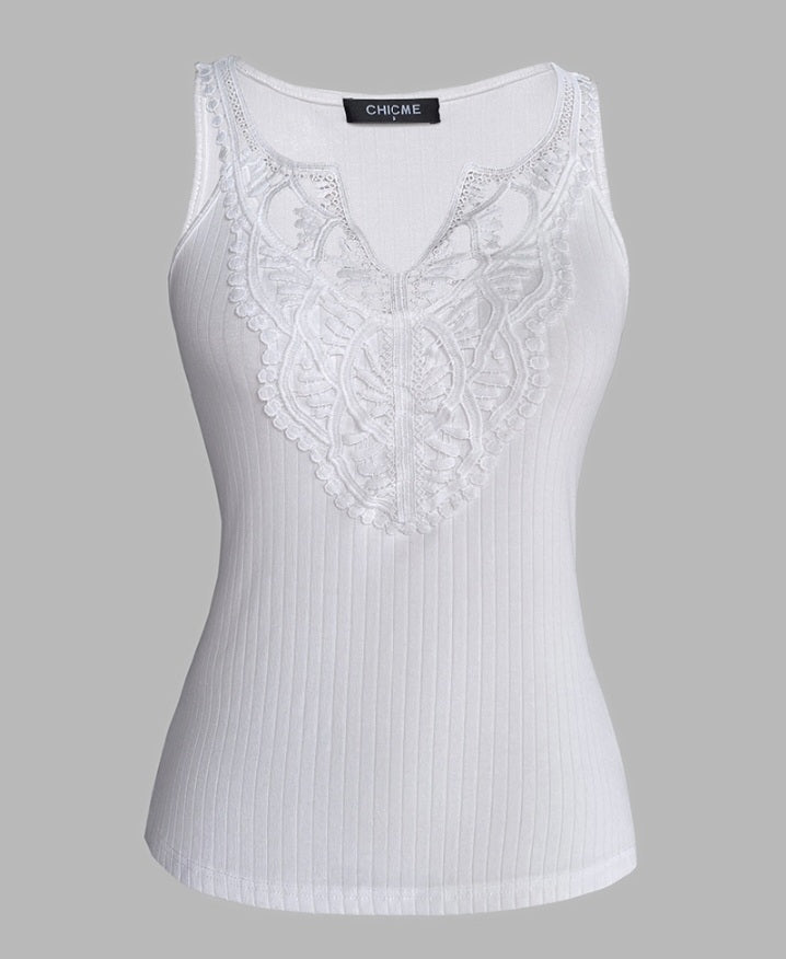 Premièrement : Ce Haut en tricot sans manches à col en V et dentelle contrastante Femme.
