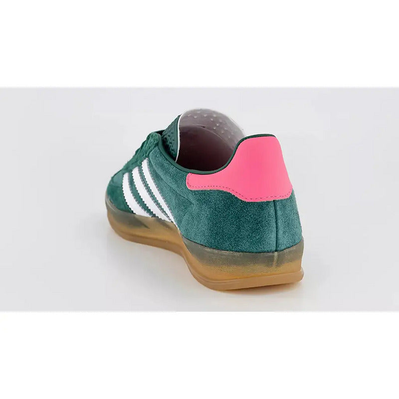Premièrement : Les Adidas Gazelle Femme allient un style emblématique à une performance exceptionnelle.