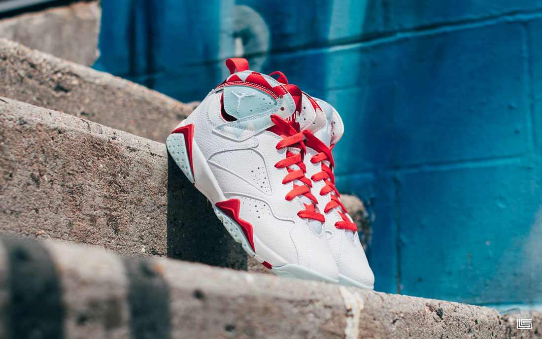 Baskets air Jordan 7 femme Elles ont conquis les amateurs de mode grâce à leur esthétique audacieuse et leurs innovations techniques.