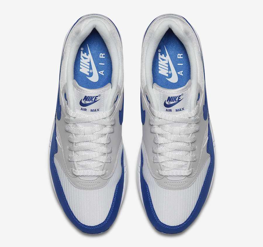 Les baskets Nike Air Max 1 Femme incarnent l’héritage emblématique de la marque Nike, combinant un design intemporel avec des touches modernes.