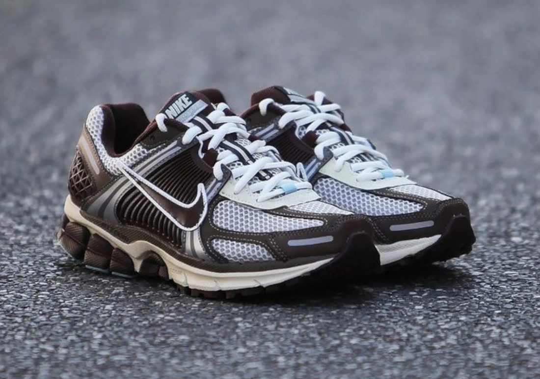 En revanche, les baskets Nike Zoom Vomero 5 Brown Grey Blue.