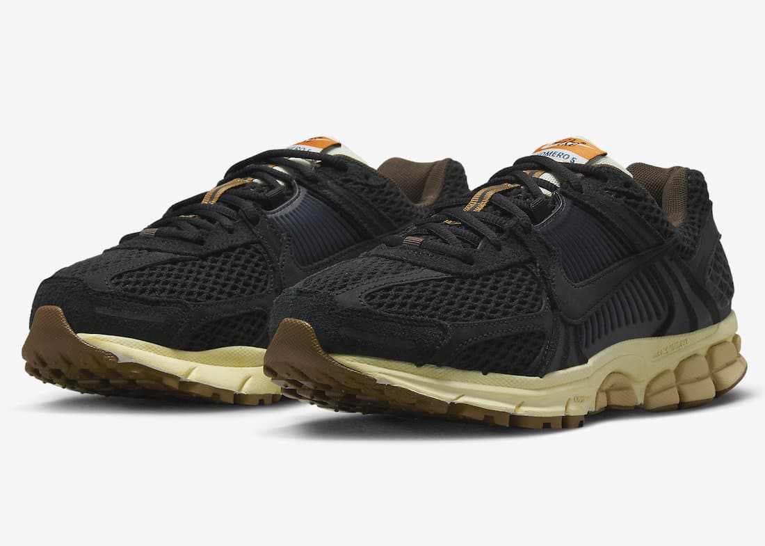 Les Nike Zoom Vomero 5 Black Sesame Femme sont l'incarnation parfaite de la performance et du style moderne dans la gamme de running de Nike.
