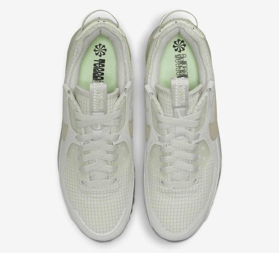 Les baskets Nike Air Max 90 Futura sont des pièces maîtresses de la mode.