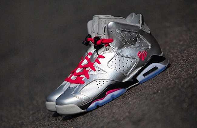 Les baskets Air Jordan 6 Retro "Pantone" Femme permettent de personnaliser votre style tout en bénéficiant d’un confort supérieur.