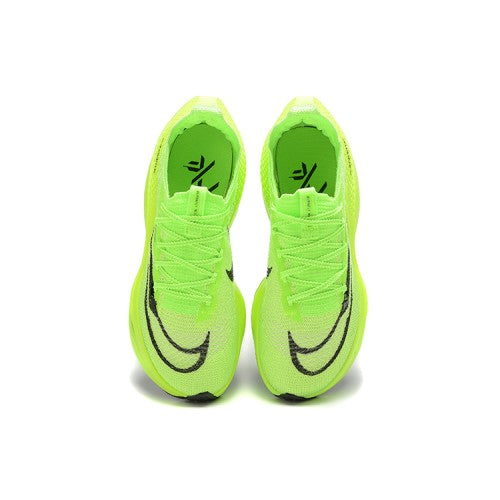 Les baskets Nike Air Zoom Femme se démarquent par leur design sportif et moderne, conçu pour maximiser les performances exceptionnelles