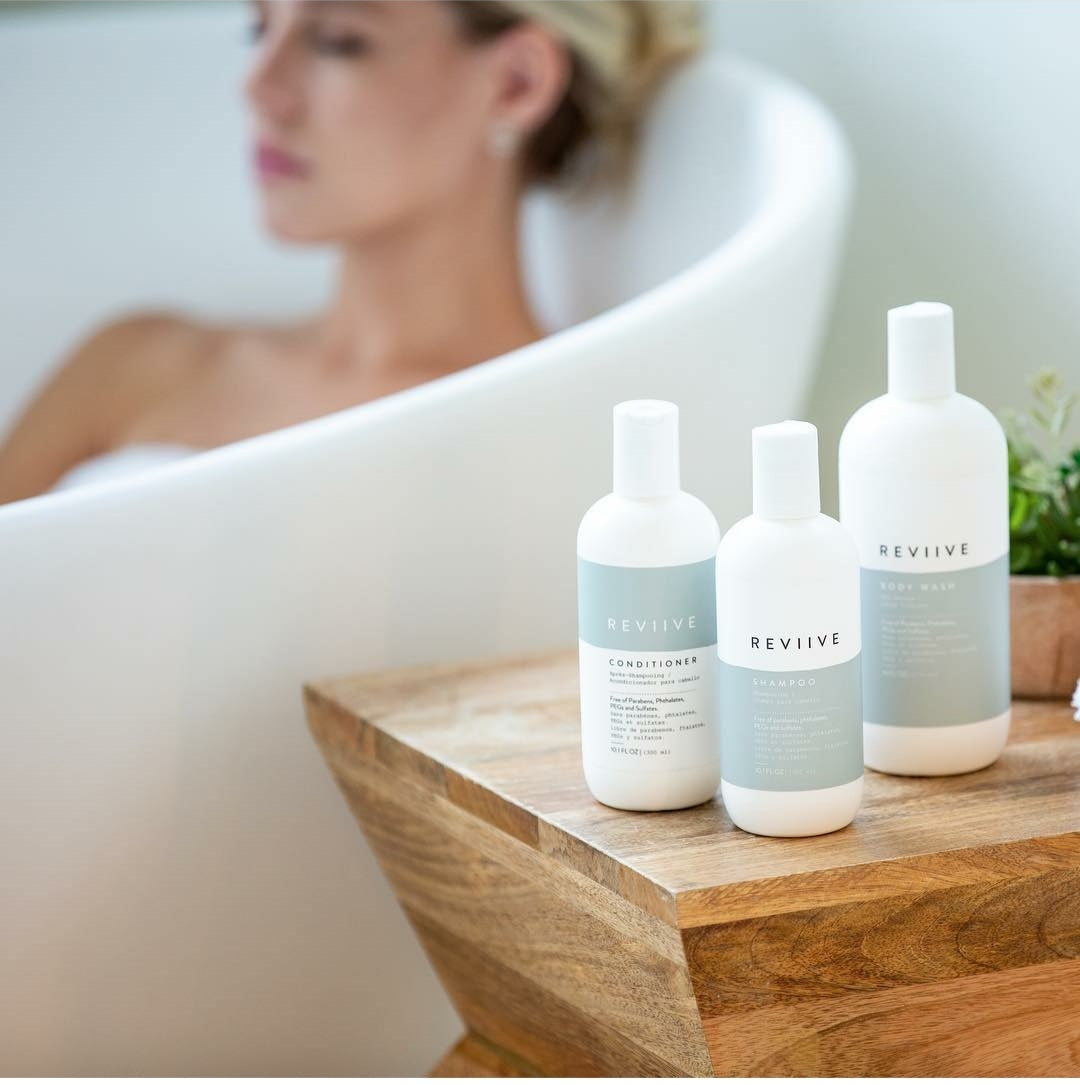 La gamme Reviive Ariix est spécialement formulée pour offrir des soins S.P.A. qui allient pureté, performance et bien-être au quotidien.