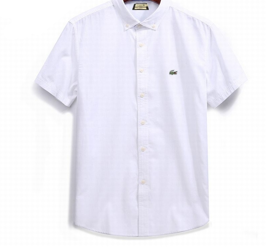 Les polos Lacoste pour homme sont le symbole parfait de l'élégance décontractée, alliant style et confort depuis des générations. Au meilleur prix.