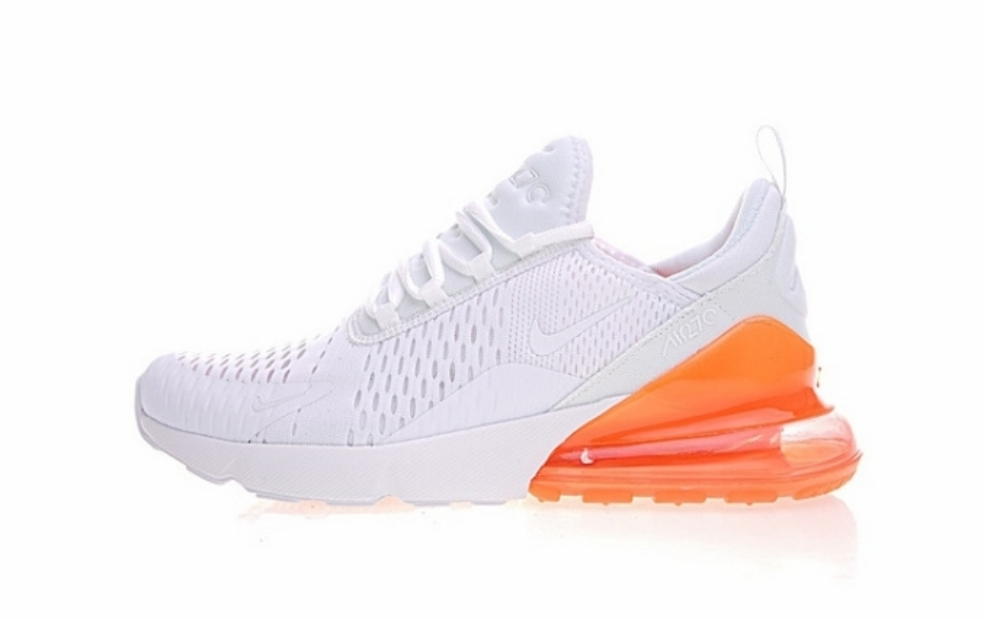 Les Baskets Nike Air Max 270 plus combinent un design élégant et une technologie de pointe. moderne et leur sur toute la longueur.pas cher. Le moins cher.