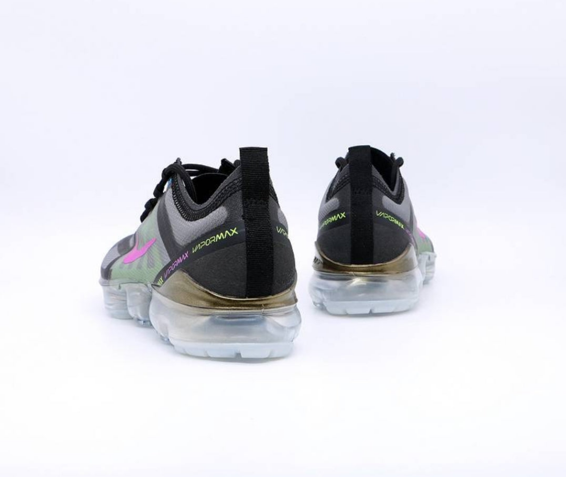 Les baskets Nike Vapormax 2018-2019 incarnent un style audacieux et une performance inégalée, design avant-gardiste
.pas cher. Le moins cher.