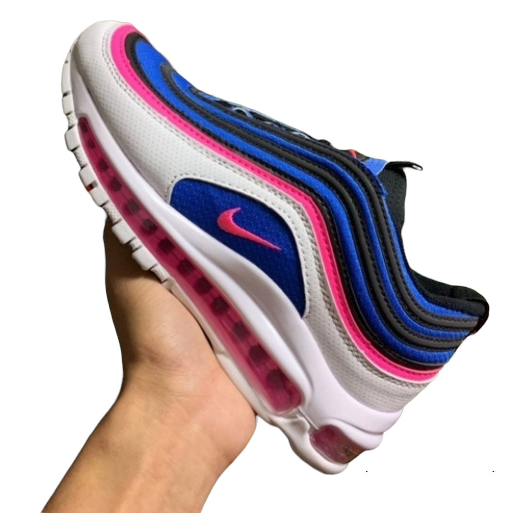 Les baskets Nike Air Max 97 sont synonymes de style emblématique et de confort absolu. Leur design ondulé distinctif.pas cher. Le moins cher.