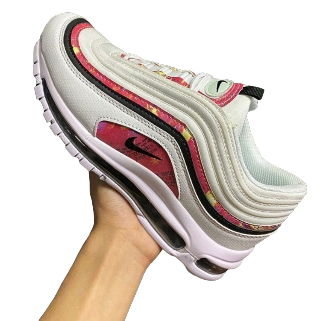 Les baskets Nike Air Max 97 sont synonymes de style emblématique et de confort absolu. Leur design ondulé distinctif.pas cher. Le moins cher.