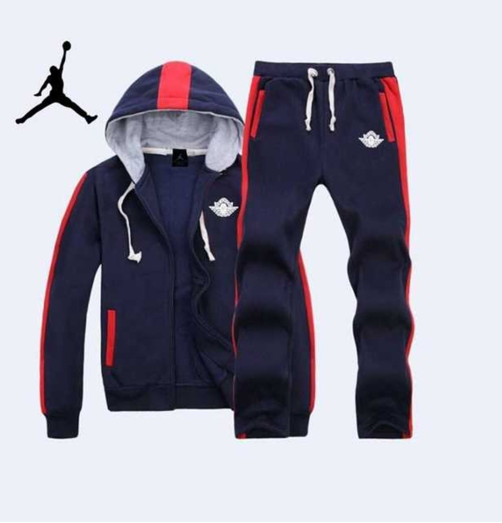 Les ensembles survêtement Jordan combinent performance et style avec brio. Leur design emblématique.pas cher. Le moins cher.
