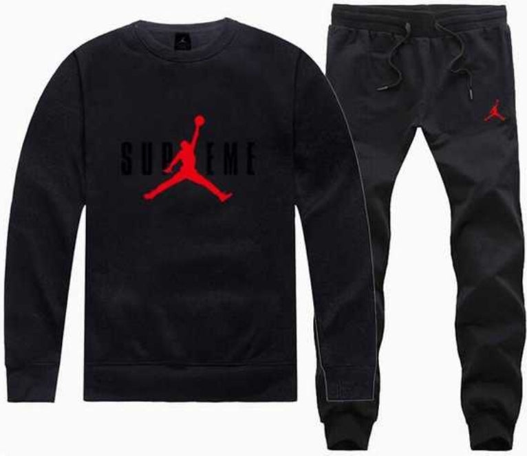 Les ensembles survêtement Jordan combinent performance et style avec brio. Leur design emblématique.pas cher. Le moins cher.