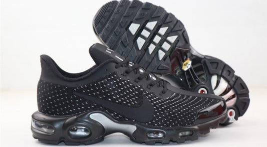 Les baskets Nike Zoom TN incarnent un style dynamique et une performance inégalée.
leur design distinctif , pas cher. Le moins cher.