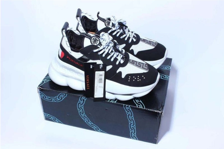 Les baskets sneakers Versace incarnent un style emblématique et un luxe italien.
 leur design audacieux.pas cher. Le moins cher.