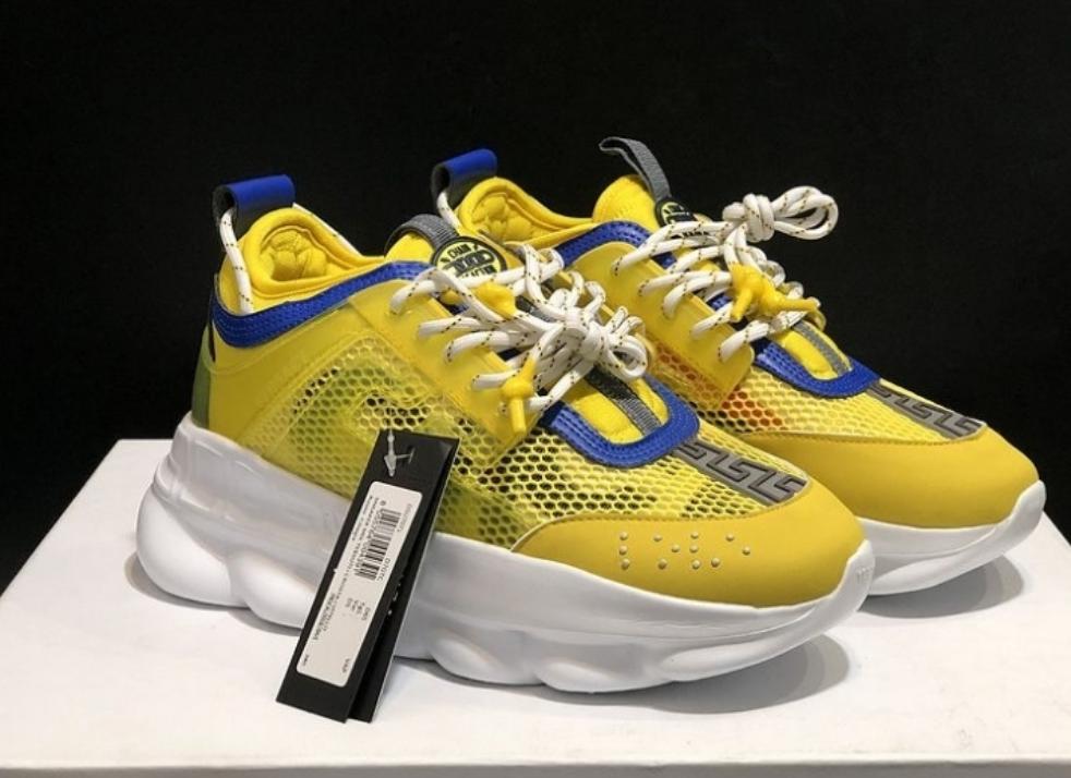 Les baskets sneakers Versace incarnent un style emblématique et un luxe italien.
 leur design audacieux.pas cher. Le moins cher.