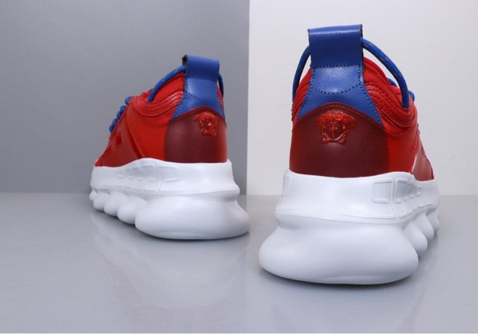 Les baskets sneakers Versace incarnent un style emblématique et un luxe italien.
 leur design audacieux.pas cher. Le moins cher.