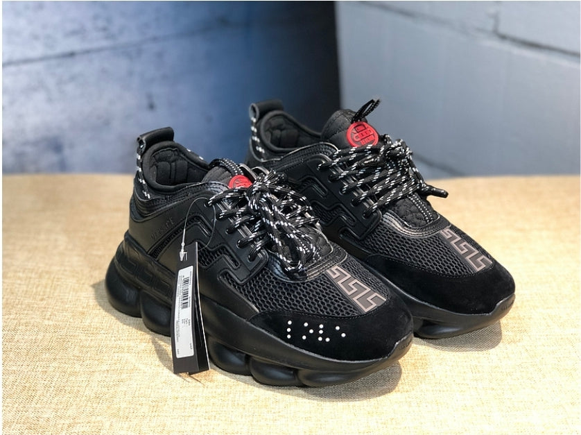 Les baskets sneakers Versace incarnent un style emblématique et un luxe italien.
 leur design audacieux.pas cher. Le moins cher.