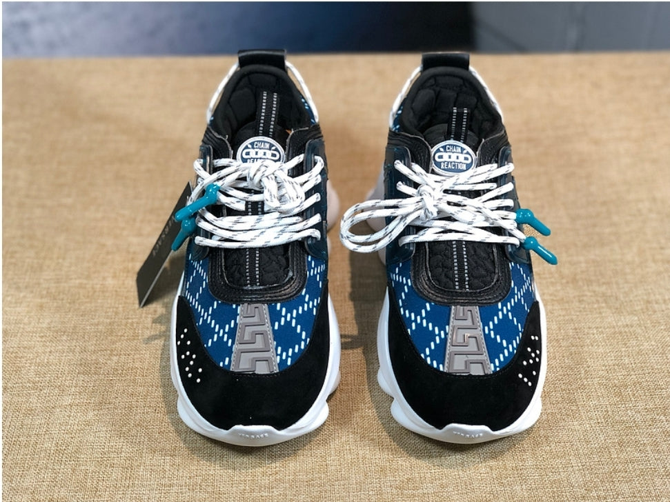 Les baskets sneakers Versace incarnent un style emblématique et un luxe italien.
 leur design audacieux.pas cher. Le moins cher.