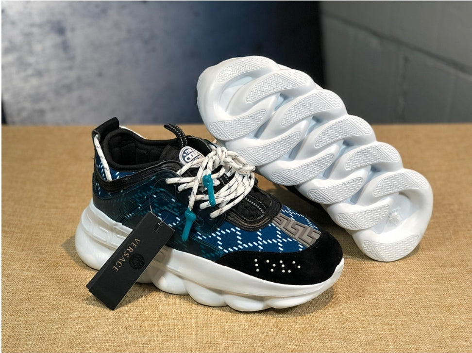 Les baskets sneakers Versace incarnent un style emblématique et un luxe italien.
 leur design audacieux.pas cher. Le moins cher.