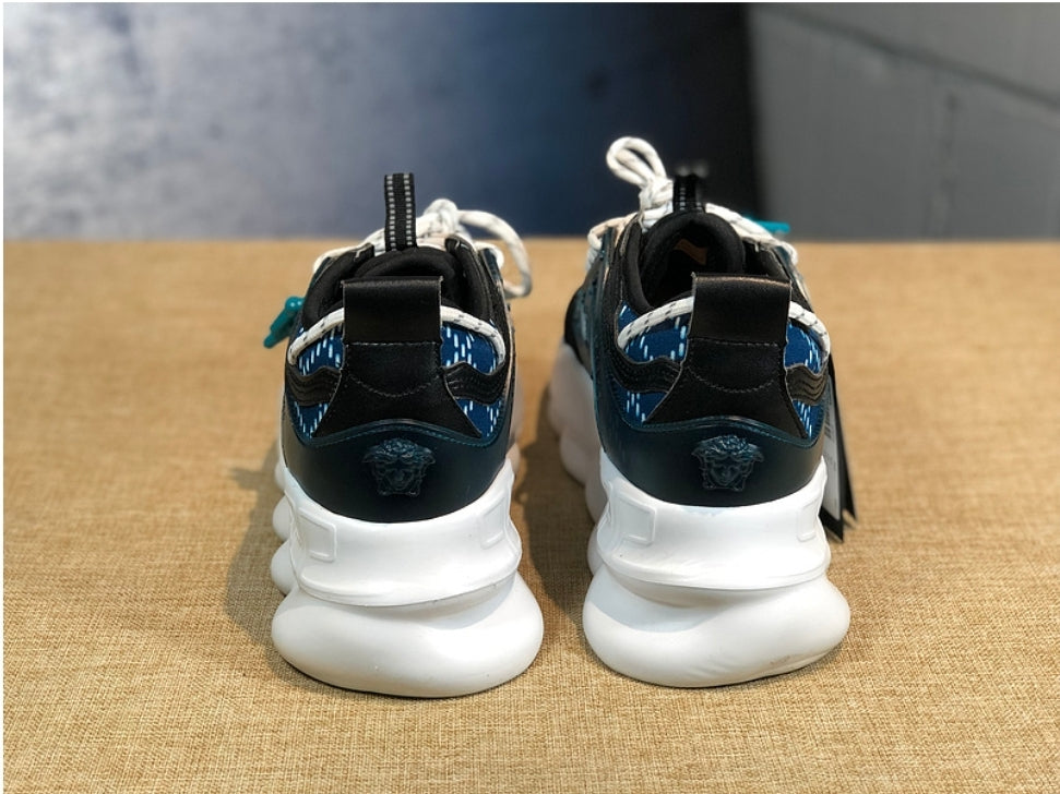 Les baskets sneakers Versace incarnent un style emblématique et un luxe italien.
 leur design audacieux.pas cher. Le moins cher.