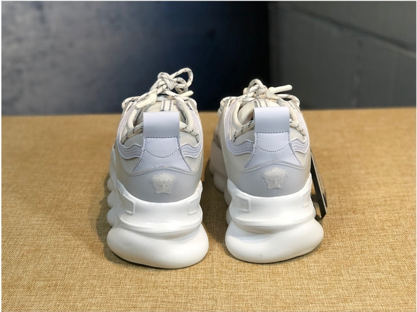 Les baskets sneakers Versace incarnent un style emblématique et un luxe italien.
 leur design audacieux.pas cher. Le moins cher.